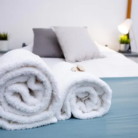 Kais Do Sol Hostal Seixal (Setubal)