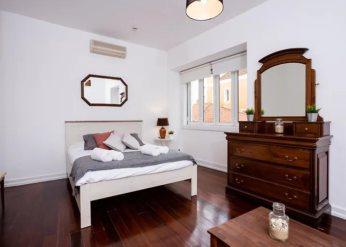 Kais Do Sol * Seixal (Setubal)